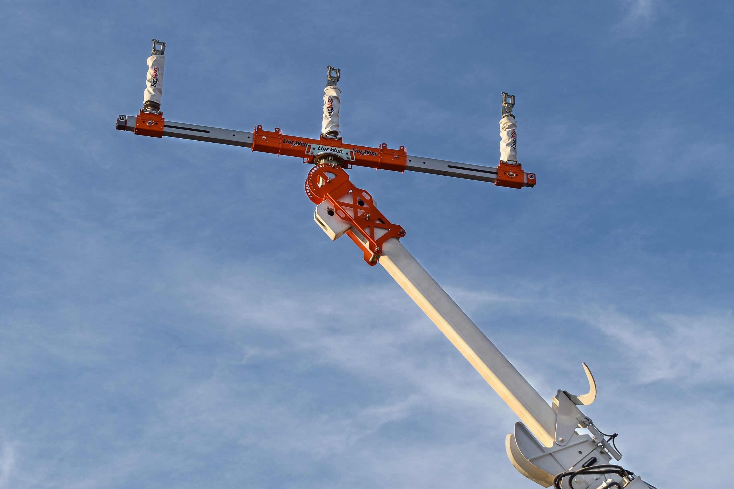 New LineWise TLL500A Triple Line Lifter Ideal for Subtransmission